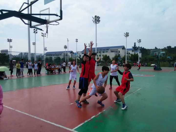 英国上市公司365