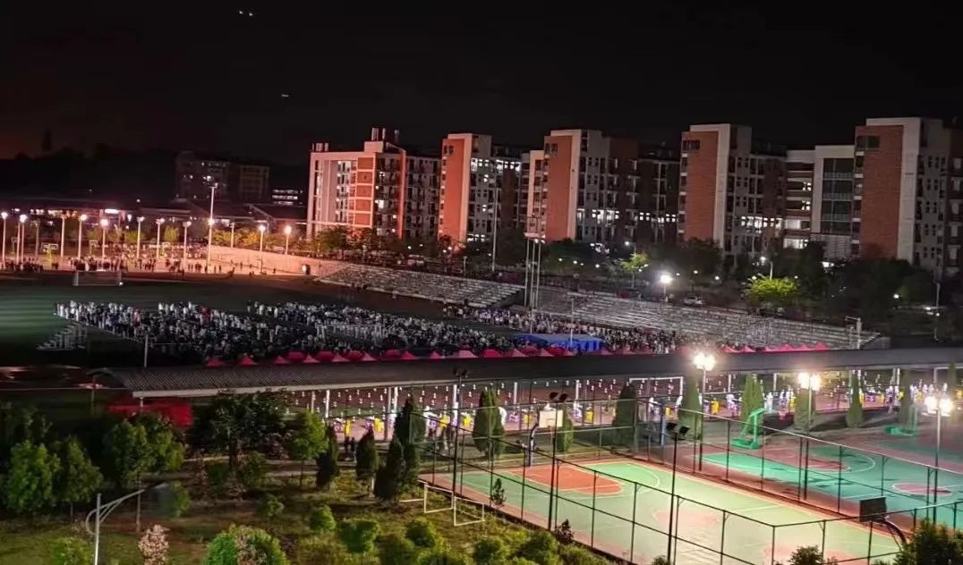 英国上市公司365