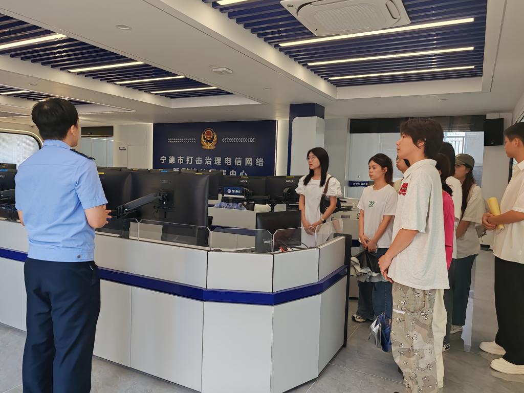 英国上市公司365