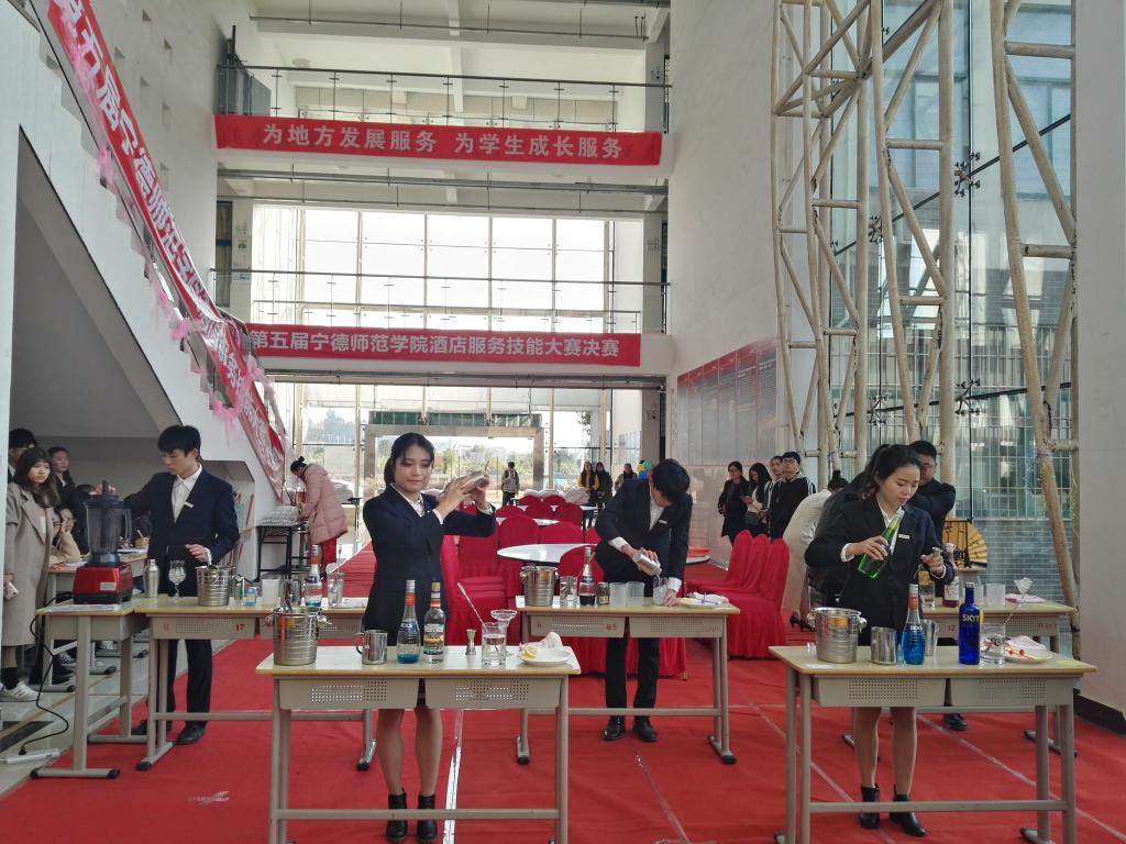 英国上市公司365