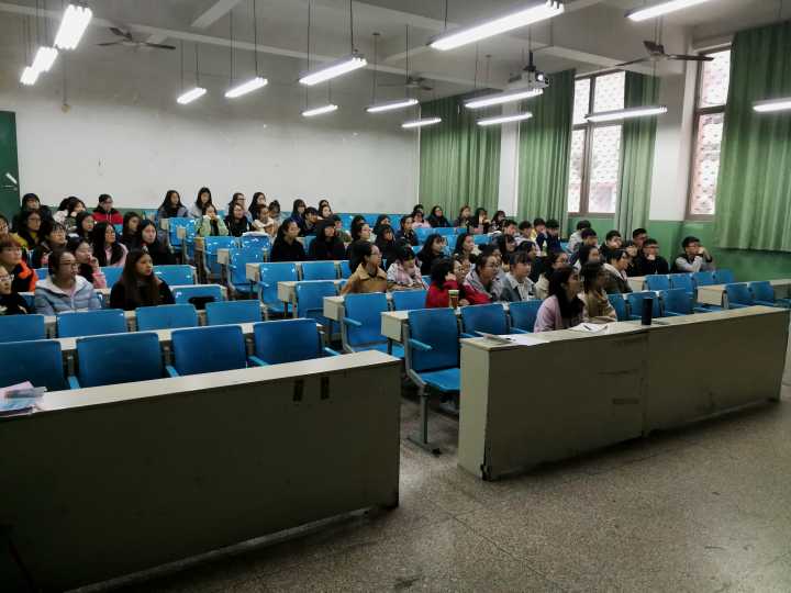 英国上市公司365