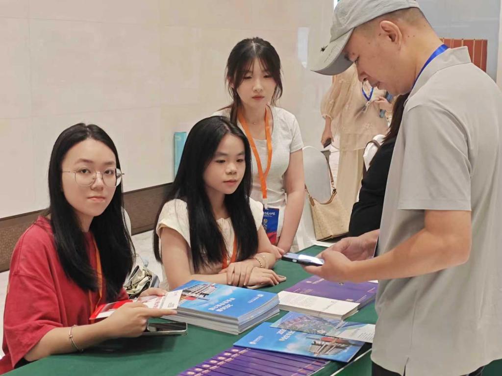 英国上市公司365